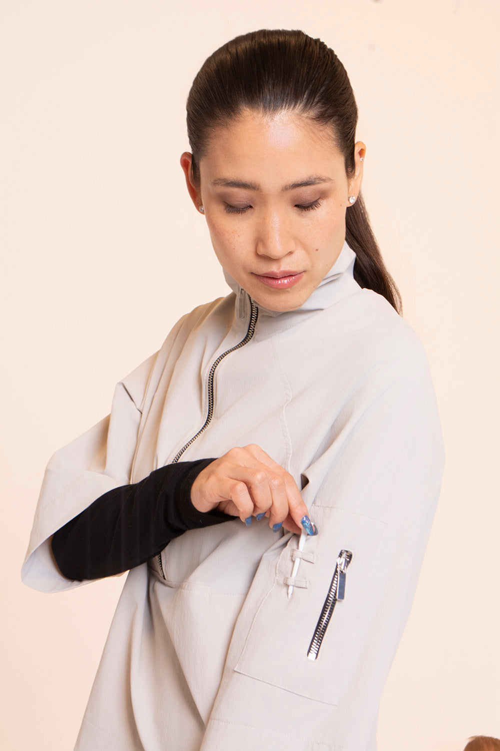 Women’s Tech Golf Apparel That Performs On and Off the Course | Crossover Golf