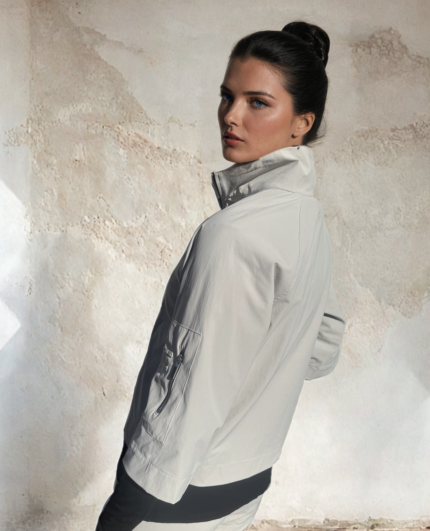 Condor Cropped Windbreaker